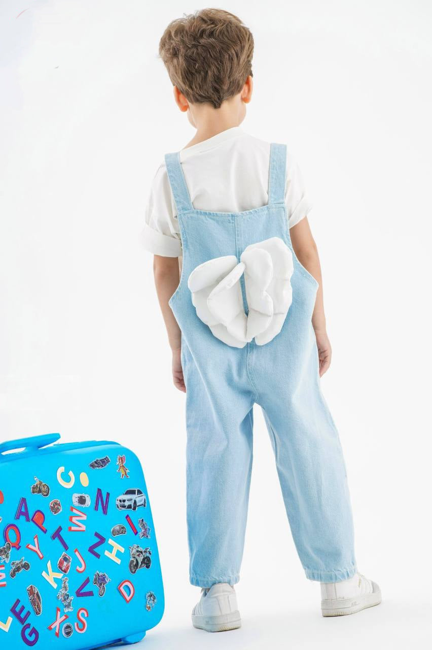 Moderner Jungen-Jeanslatzhosen-Set mit verspielten Details