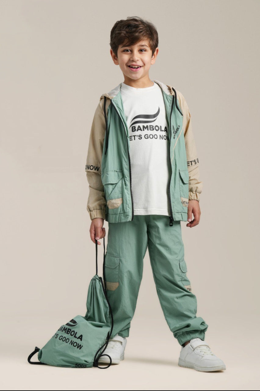 Moderner 3-teiliger Sportanzug für Jungen