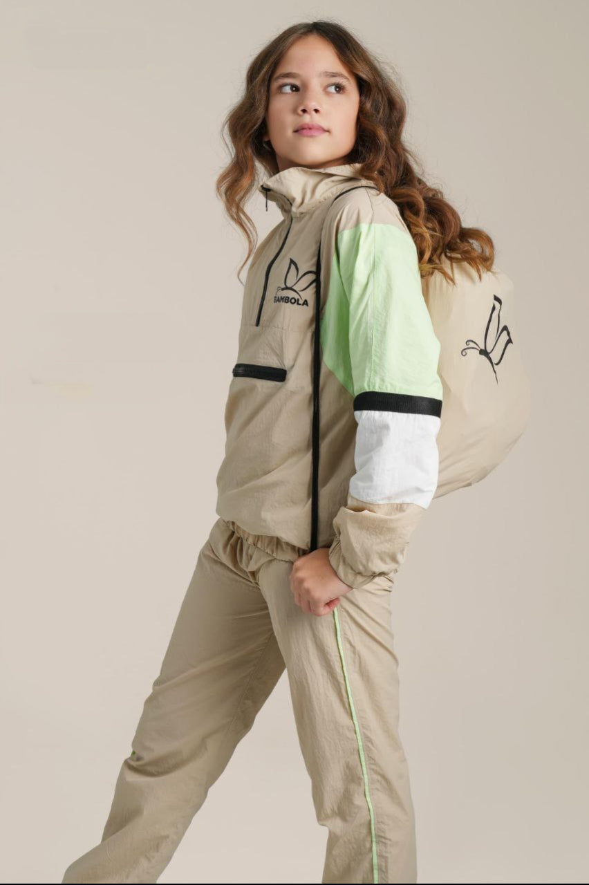 Trendiges 3-teiliges Mädchen-Set für einen sportlich-eleganten Look