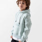 Lässiges Jungen Outfit